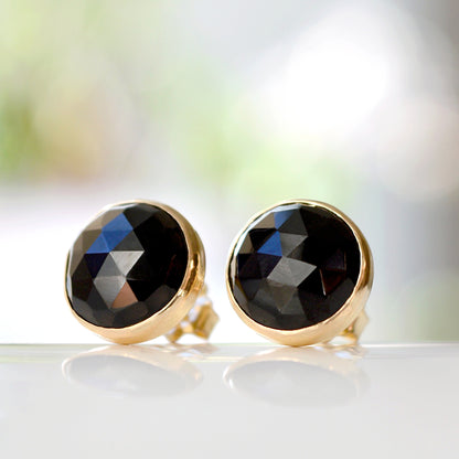  Black Tourmaline Stud Earrings - rose cut - Gold - Boutique Baltique