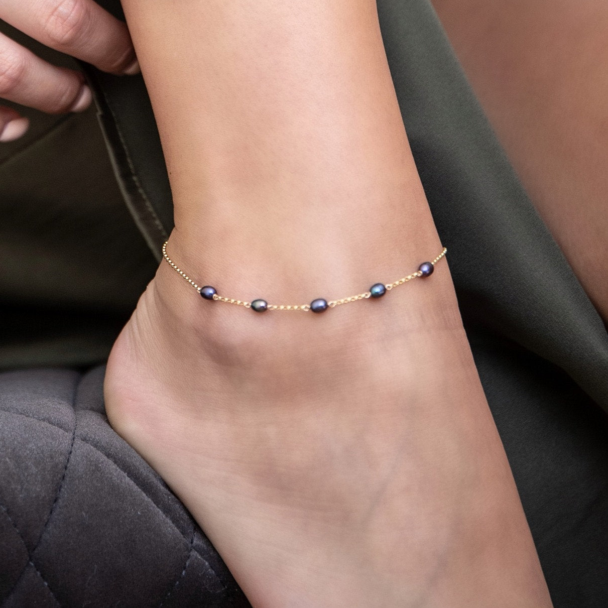 JUNO Anklet, 5 Dainty Black Freshwater Pearl Ankle Bracelet in 14k Gold